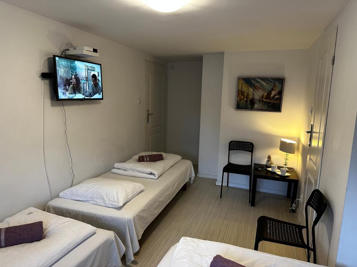 Pensjonat Jagoda B&B 미엥지즈드로예 외부 사진